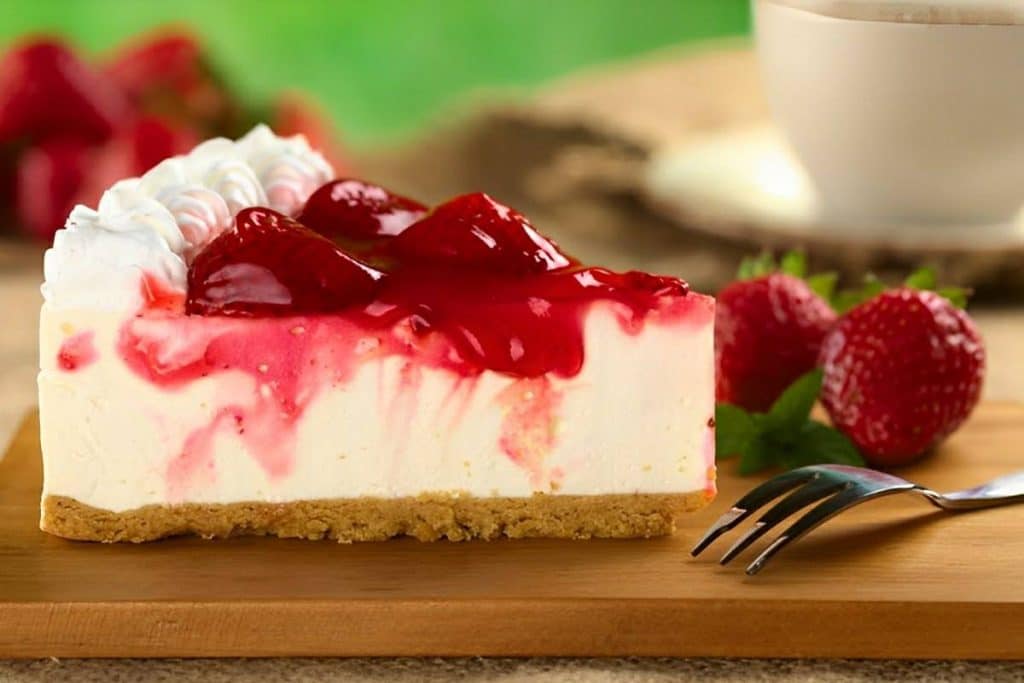 Cheesecake de morango uma sobremesa leve e que derrete na boca perfeita para o dia das mães