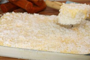 Cuscuz de tapioca cremoso e fácil de fazer basta misturar todos os ingredientes e levar para gelar