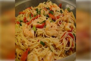Espaguete ao molho de camarão receita de restaurante para fazer na sua casa