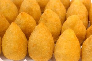 Massa especial para coxinha fácil de modelar deliciosa e perfeita para a sua festinha