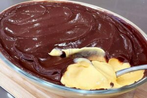 Mousse de maracujá com chocolate que derrete na boca a sobremesa perfeita para o final de semana