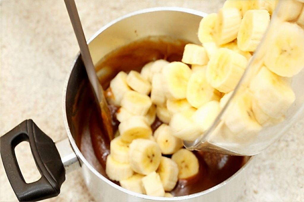 Sobremesa de banana caramelizada leve econômica e deliciosa para qualquer dia da semana