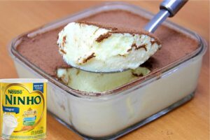 Sobremesa gelada de Leite Ninho com apenas 4 ingredientes simples e prática de fazer